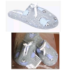 🚫SOLD🚫Penguin Print Slippers♡DreamsLarge 9-10